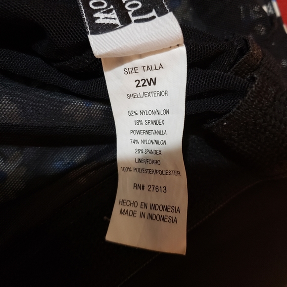 Longitude Women's plus size swimsuit - Picture 4 of 4